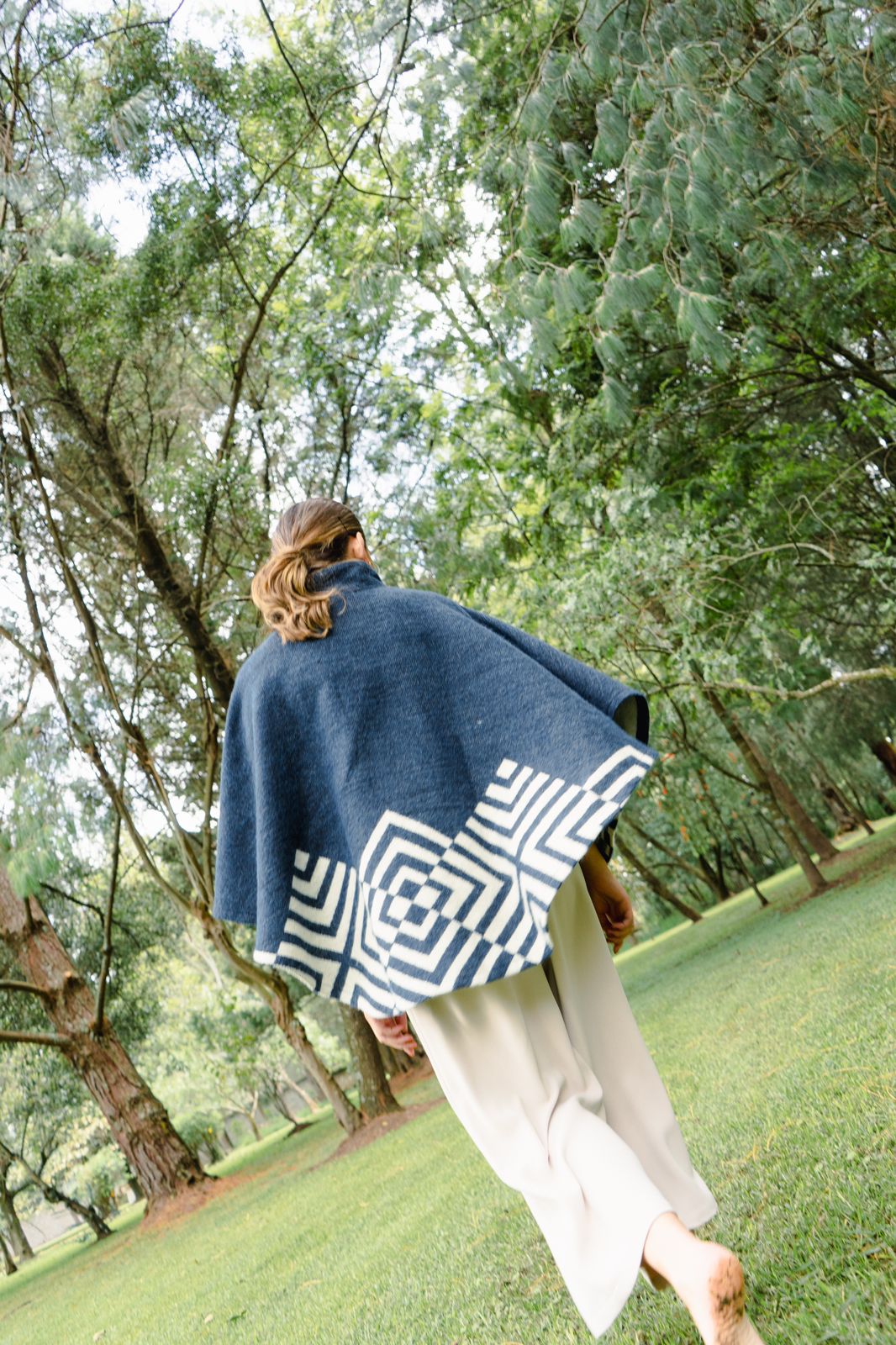 Women Cape, Cloak Poncho, Andean Quilt Pattern